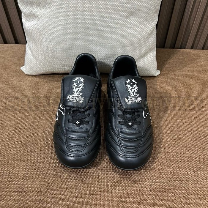 루이비통 LV 풋 프린트 사커 스니커즈