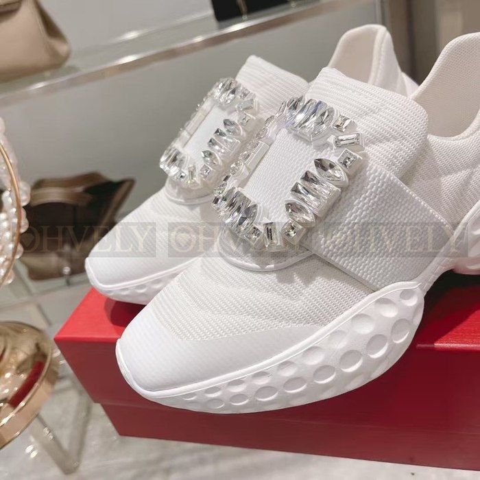 로저비비에 비브 런 라이트 스트라스 버클 스니커즈