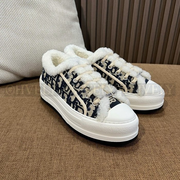 디올 오블리크 퍼 플랫폼 스니커즈