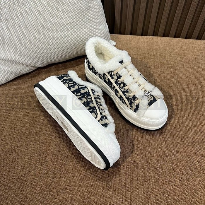 디올 오블리크 퍼 플랫폼 스니커즈