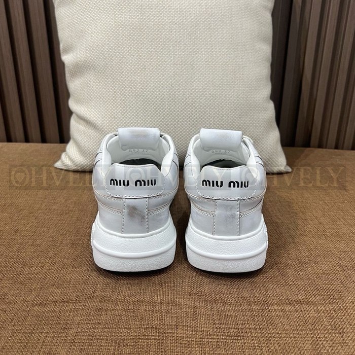 미우미우 화이트 블리치드 레더 스니커즈
