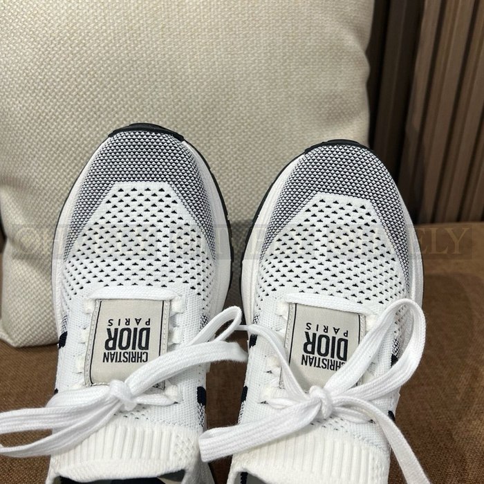 디올 런앤 디올 스니커즈