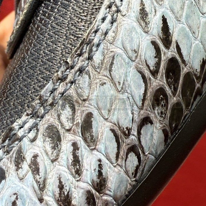 미우미우 김나지움 에이어스 가죽 스니커즈