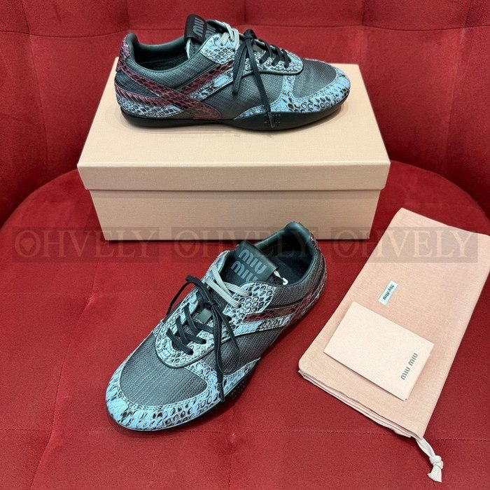 미우미우 김나지움 에이어스 가죽 스니커즈