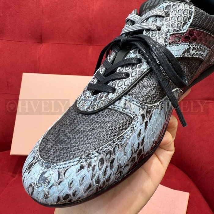 미우미우 김나지움 에이어스 가죽 스니커즈