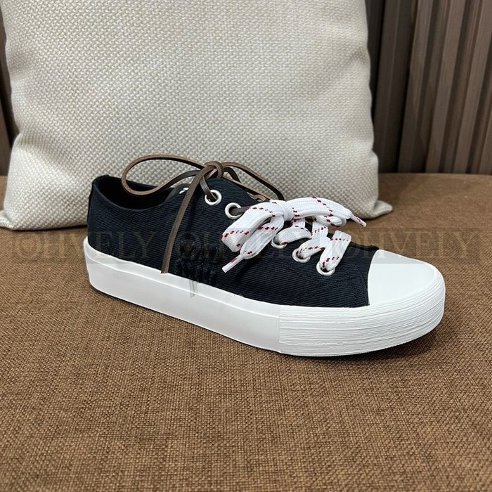 미우미우 워시드 데님 스니커즈