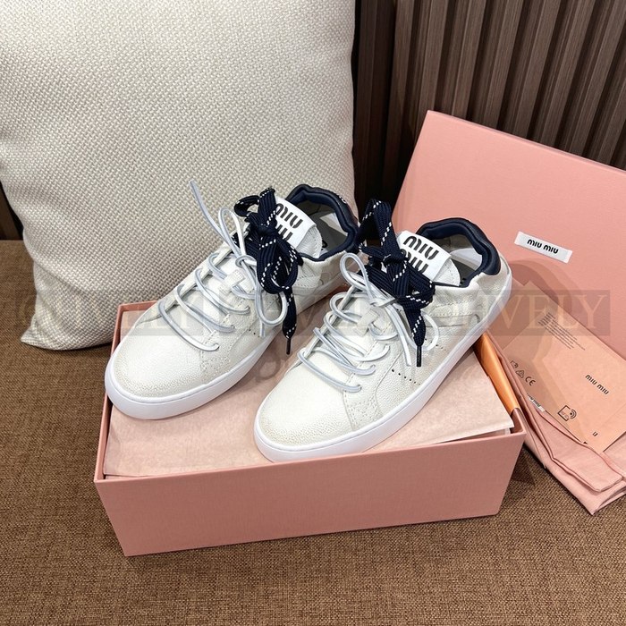 미우미우 데코 레더 스니커즈