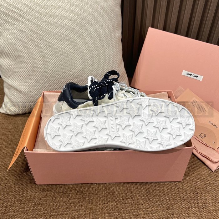 미우미우 데코 레더 스니커즈