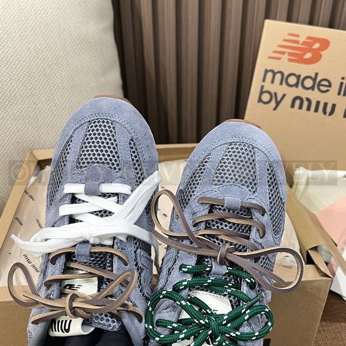 뉴발란스 X 미우미우 530 SL 스웨이드 및 메시 스니커즈