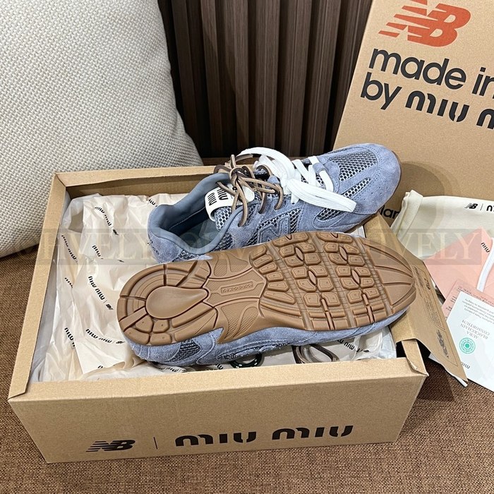 뉴발란스 X 미우미우 530 SL 스웨이드 및 메시 스니커즈