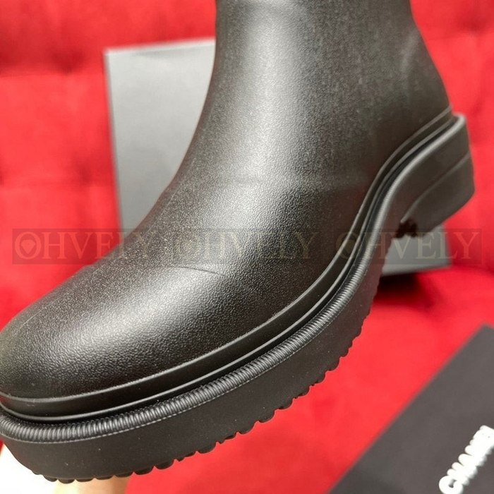 샤넬 로고 레인부츠