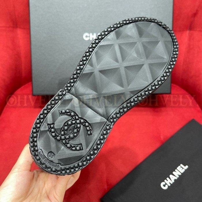 샤넬 로고 레인부츠