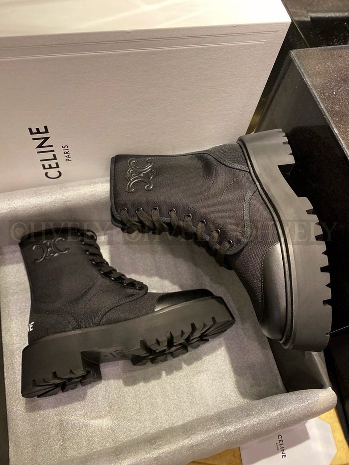 셀린느 나일론 벌키 레이스업 부츠