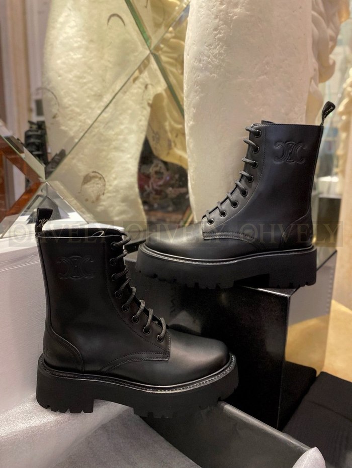 셀린느 벌키 레이스업 부츠