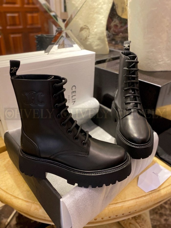 셀린느 벌키 레이스업 부츠