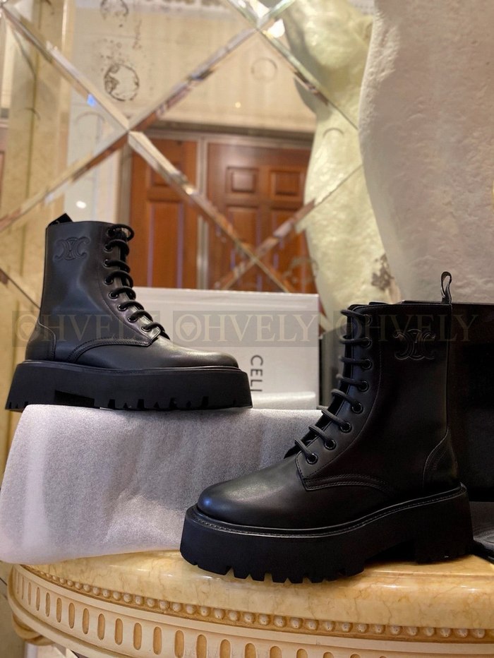 셀린느 벌키 레이스업 부츠