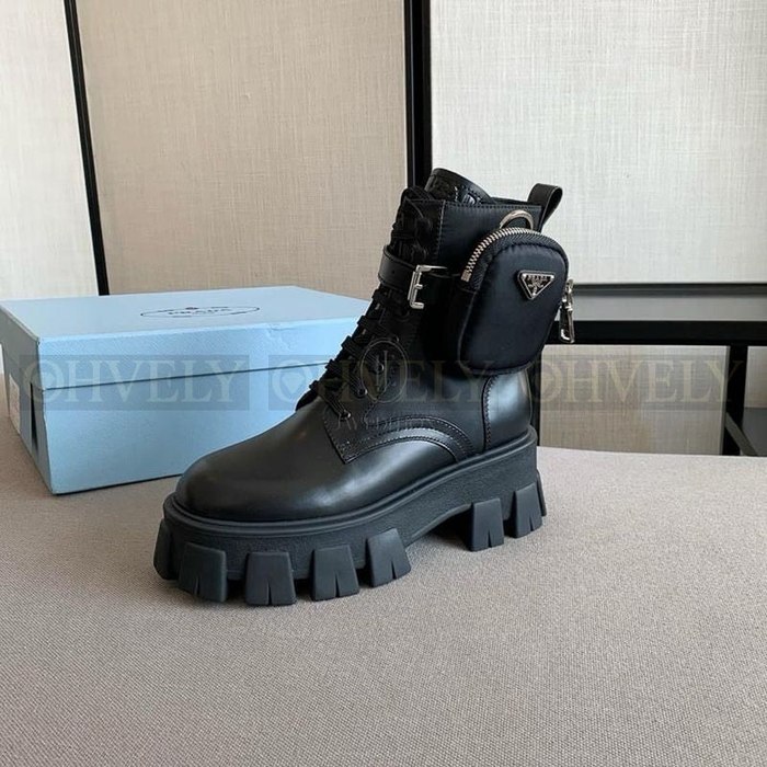 프라다 브러시드 파우치 부츠