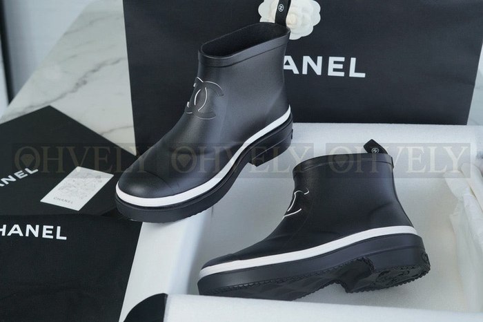 샤넬 앵클 숏 레인부츠