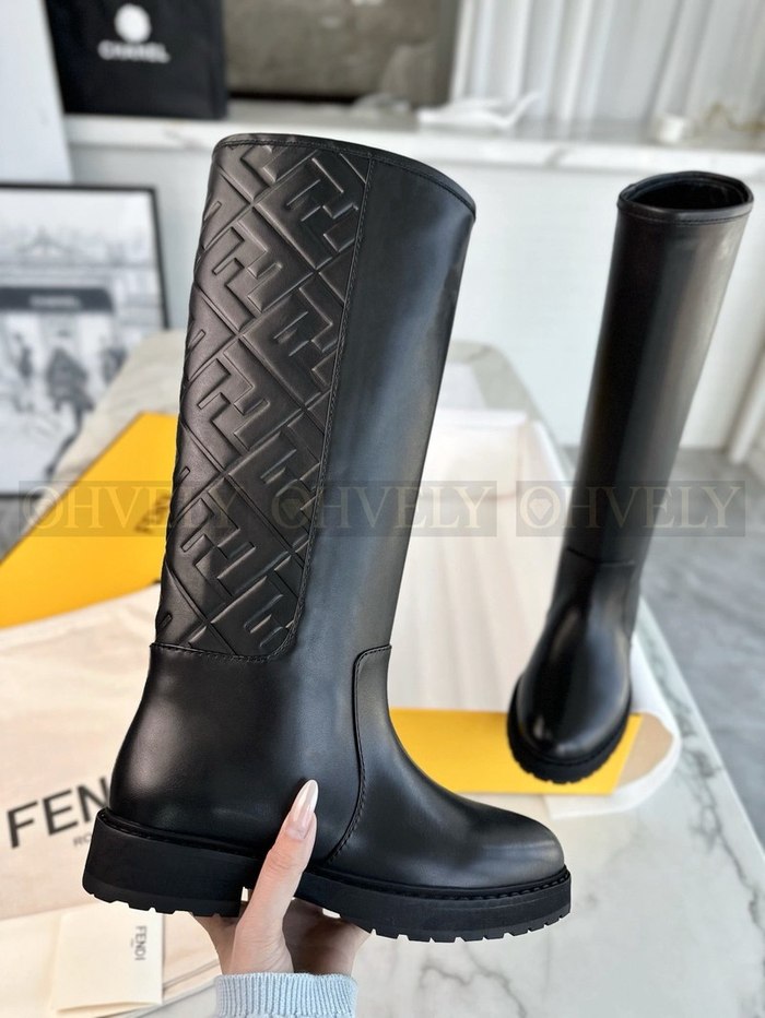 펜디 엠보스드 FF  롱 부츠