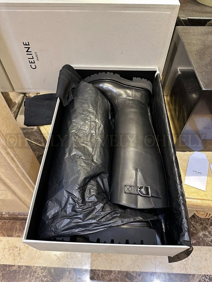 셀린느 벌키 버클드 하이 부츠