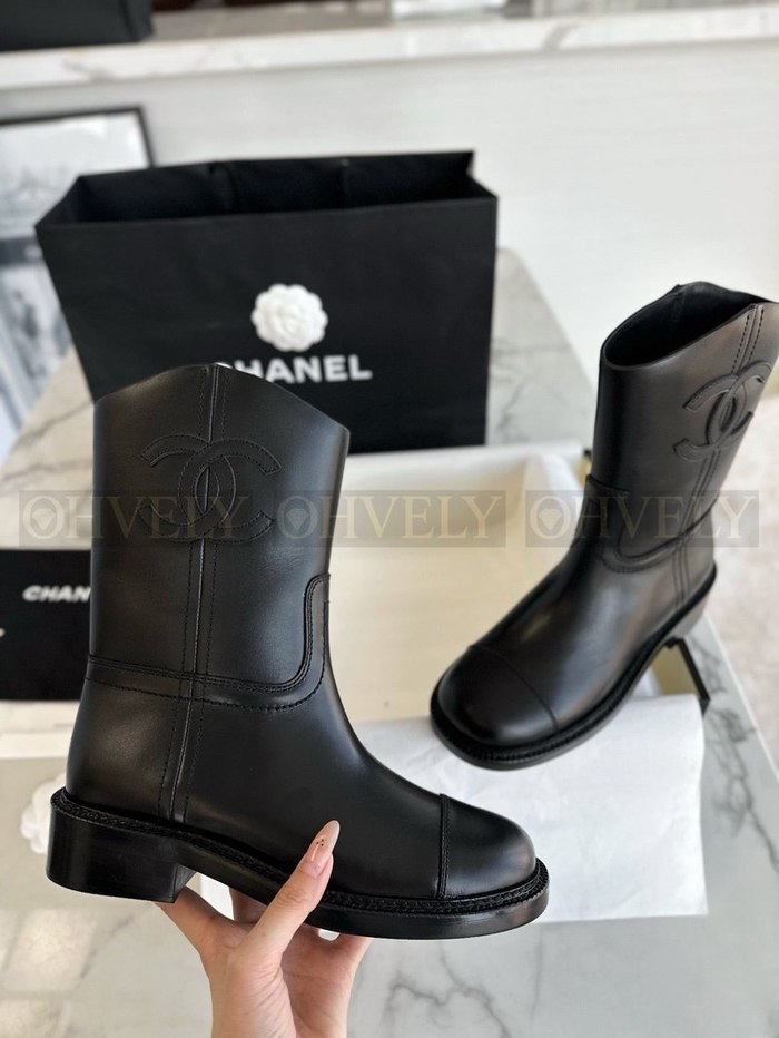 샤넬 레더 미들 부츠