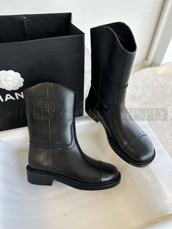 샤넬 레더 미들 부츠