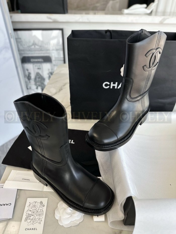 샤넬 레더 미들 부츠