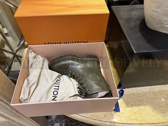 루이비통 테리토리 레인저 부츠