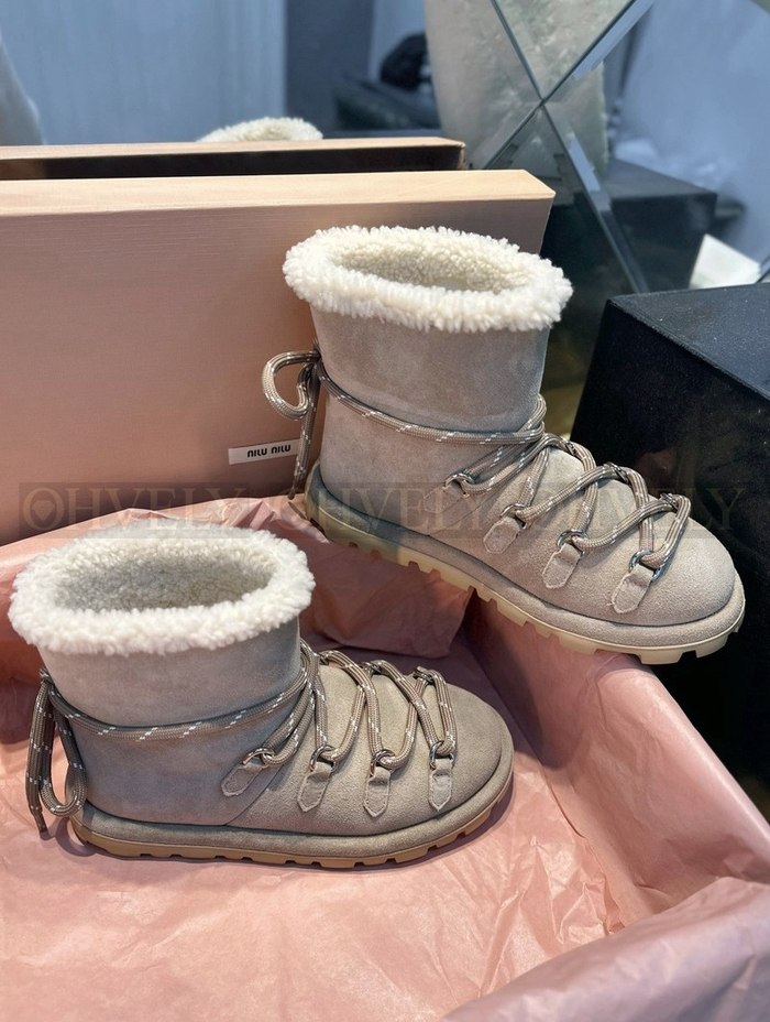 미우미우 스웨이드 부츠 데저트