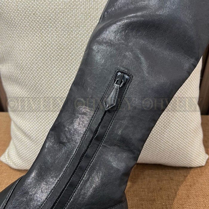 미우 미우 나파 레더 부츠 버클