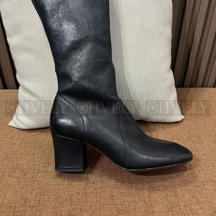 미우 미우 나파 레더 부츠 버클