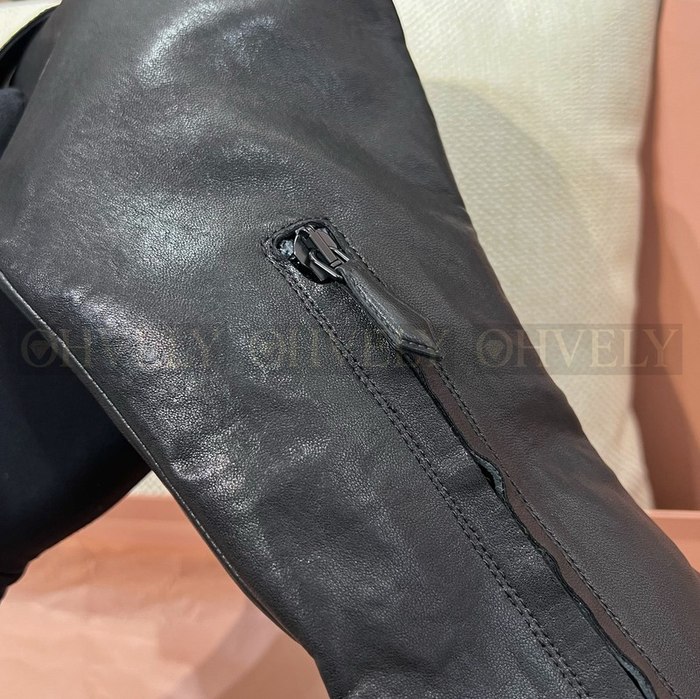 미우 미우 나파 레더 부츠 버클