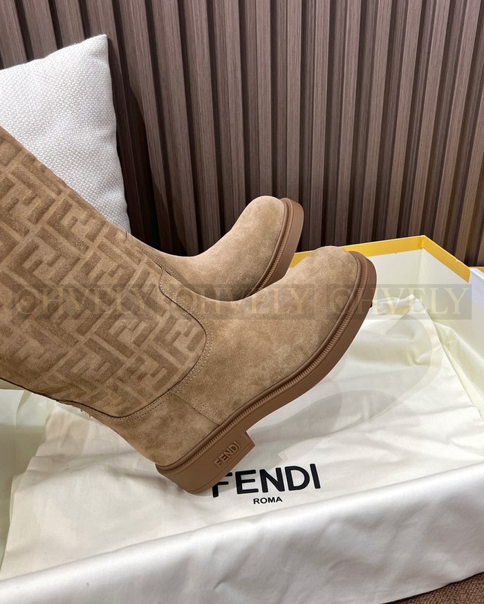 펜디 필로 모노그램 니 하이 부츠