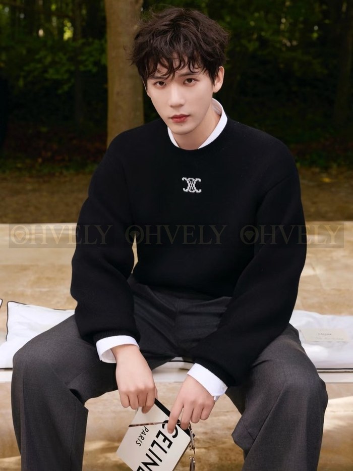 【 ZP 】Celine 티셔츠 블랙 (매장가 390만원)