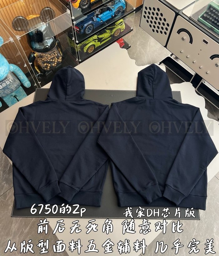 【 ZP 】Burberry 후드티 네이비 (매장가 135만원)