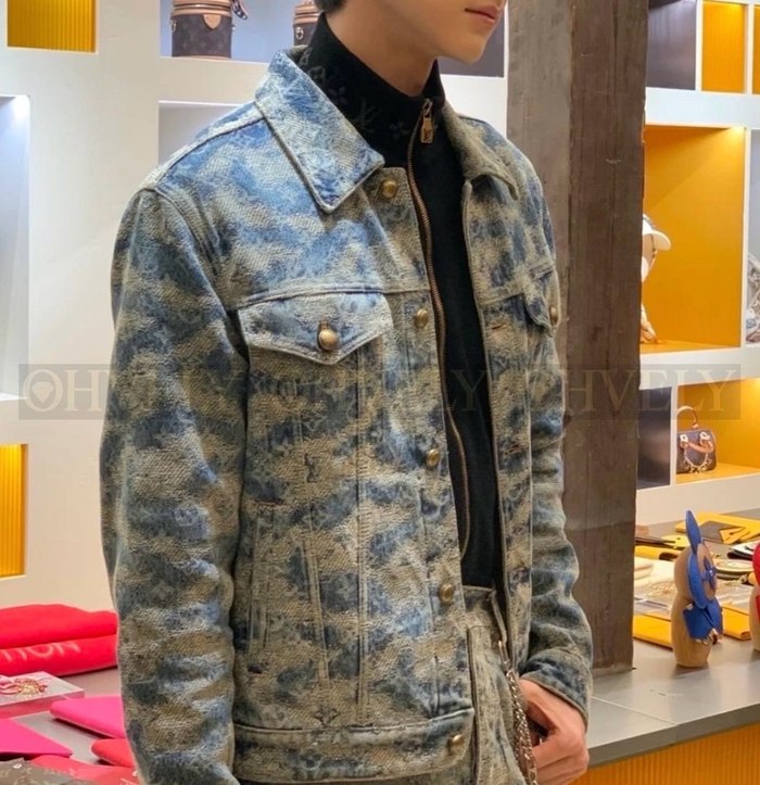 【 ZP 】LOUIS VUITTON 데님 자켓 (매장가 510만원)