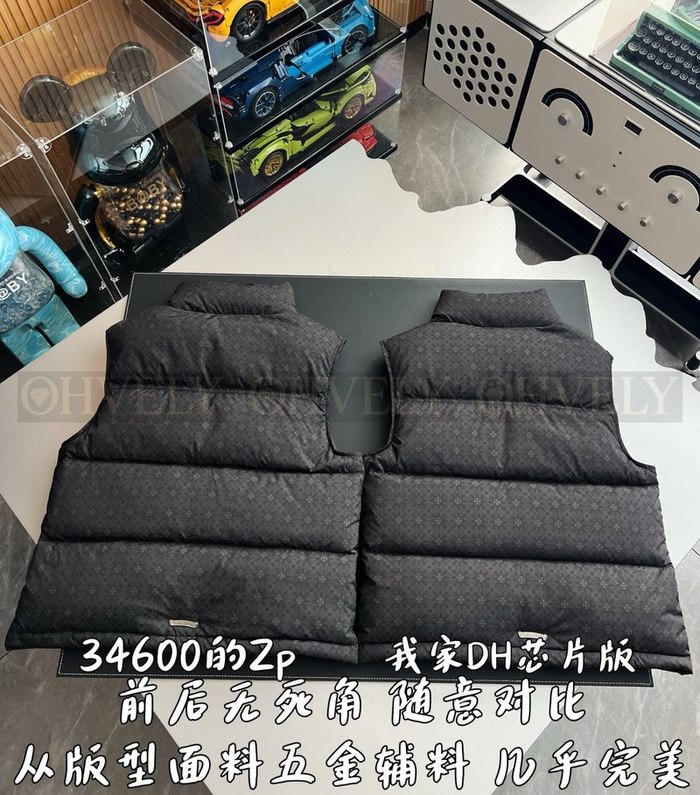 【 ZP 】CHROME HEARTS 조끼 블랙 (매장가 692만원)