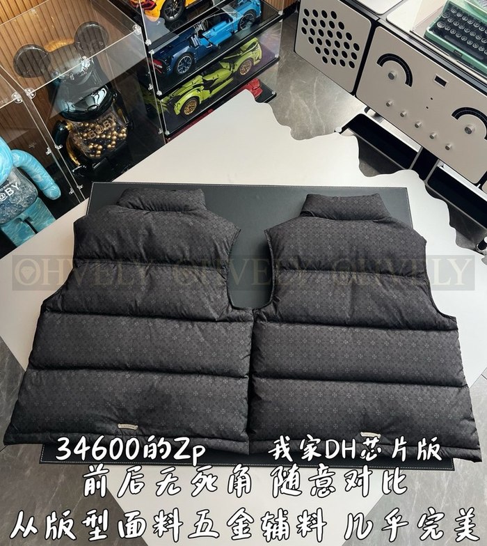 【 ZP 】CHROME HEARTS 조끼 블랙 (매장가 692만원)