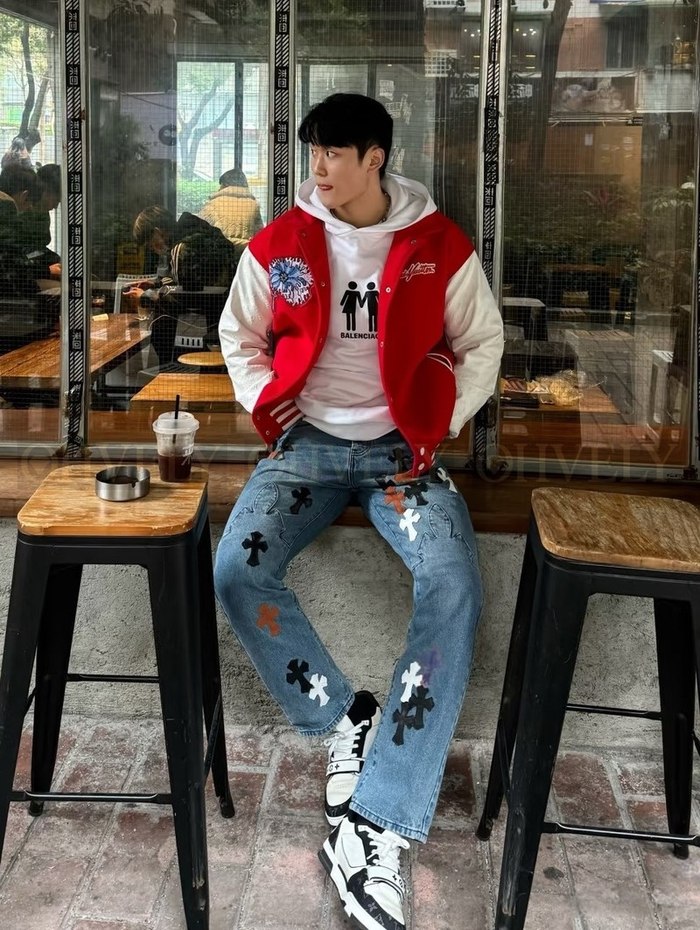 【 ZP 】CHROME HEARTS 청바지 (매장가 1800만원)