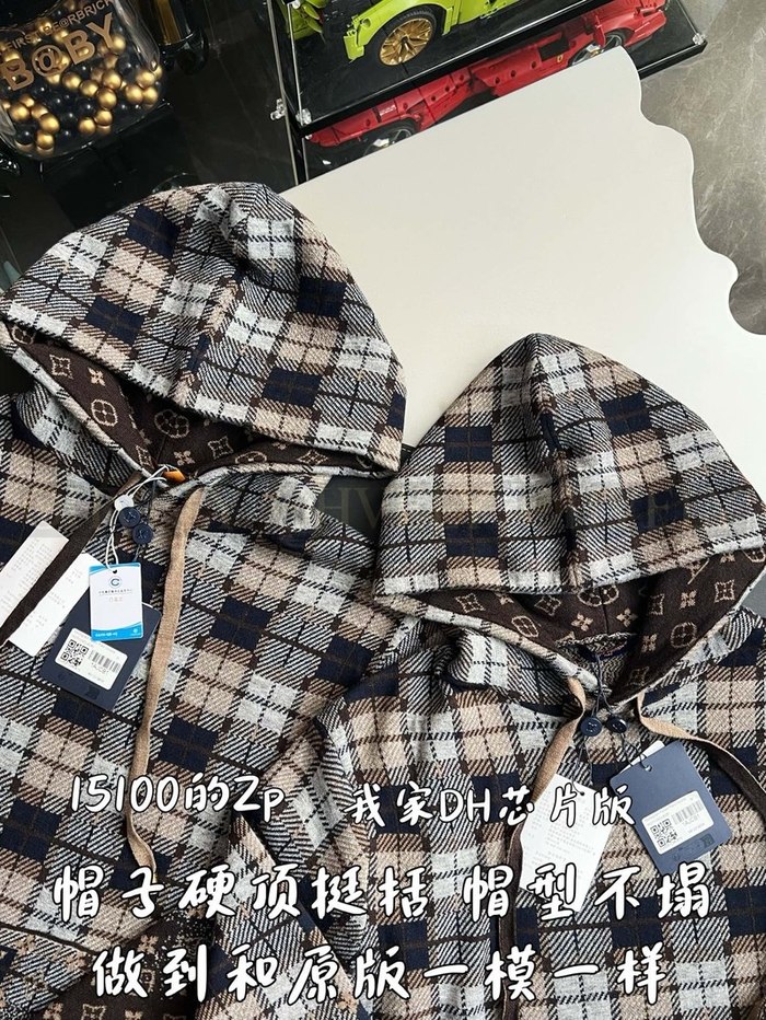 【 ZP 】LOUIS VUITTON 후드 티셔츠 (매장가 302만원)