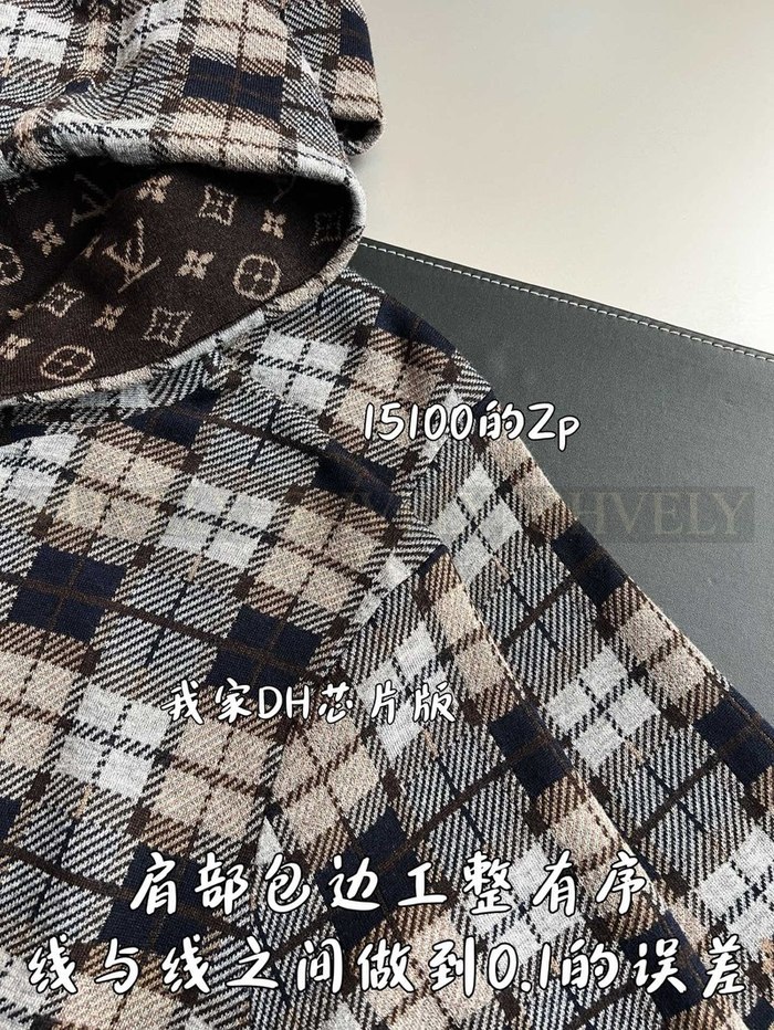 【 ZP 】LOUIS VUITTON 후드 티셔츠 (매장가 302만원)