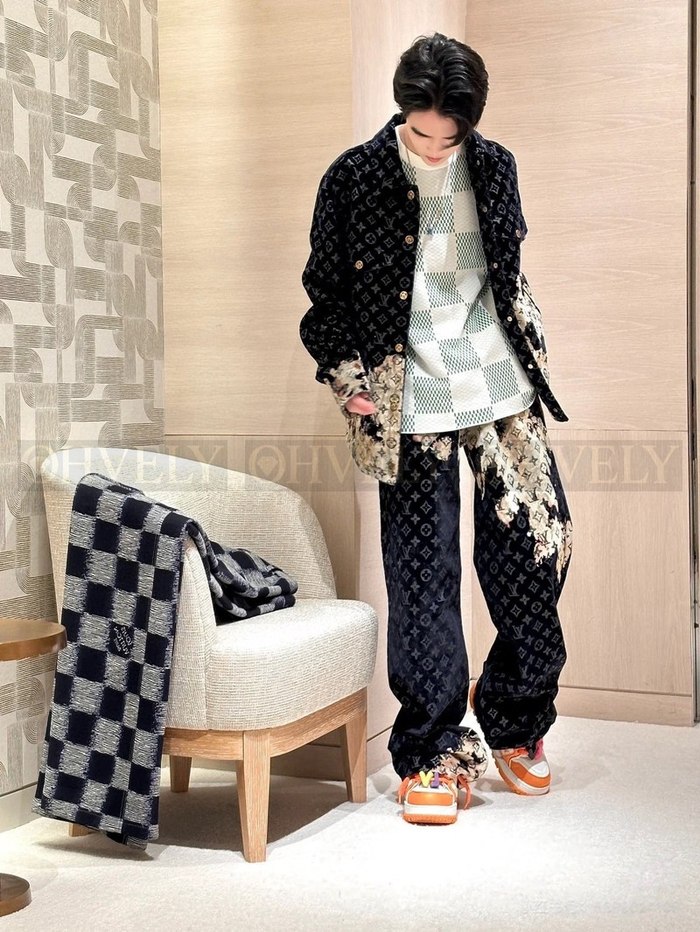 【 ZP 】LOUIS VUITTON 자켓 (매장가 812만원)