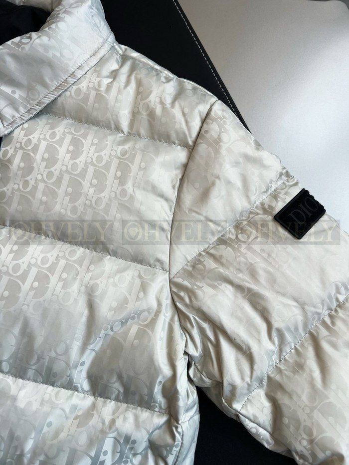 【 ZP 】DIOR 패딩 (매장가 440만원)