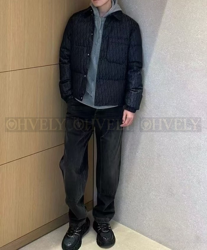 【 ZP 】DIOR 패딩 (매장가 520만원)