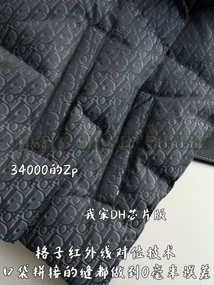 【 ZP 】DIOR 패딩 (매장가 680만원)