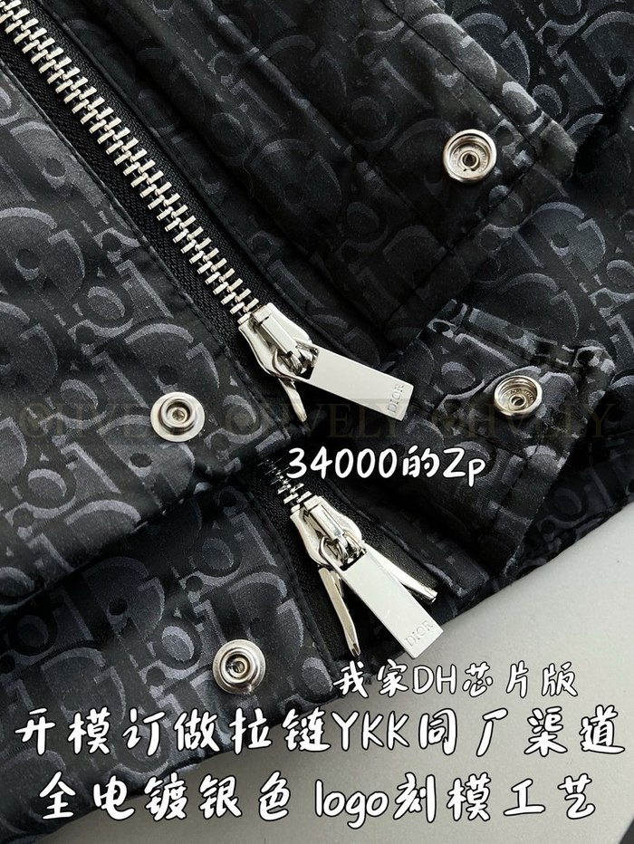 【 ZP 】DIOR 패딩 (매장가 680만원)