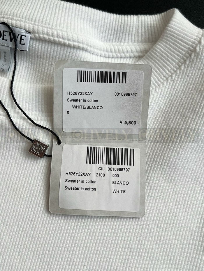 【 ZP 】LOEWE 라운드 맨투맨 (매장가 116만원)