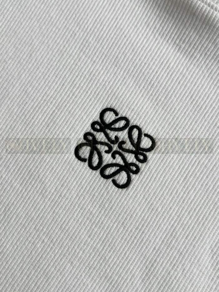 【 ZP 】LOEWE 라운드 맨투맨 (매장가 116만원)