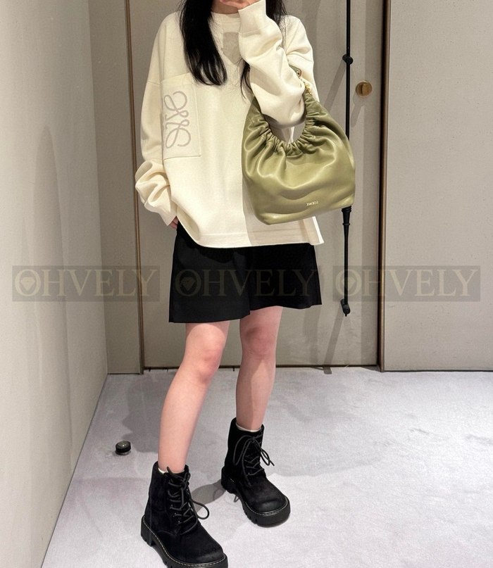 【 ZP 】LOEWE 맨투맨 (매장가 238만원)