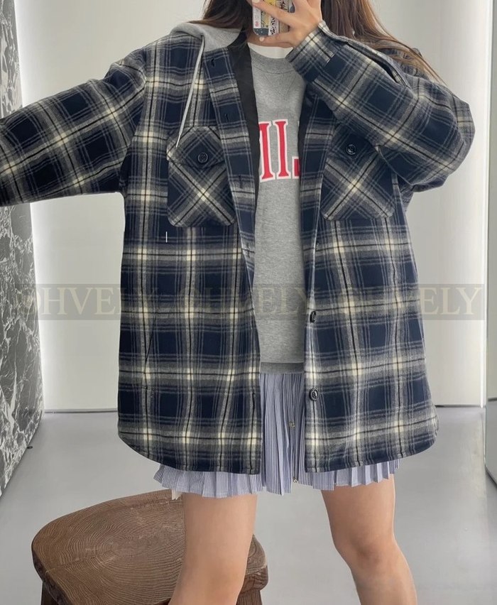 【 ZP 】CELINE 체크 아우터 (350만원)